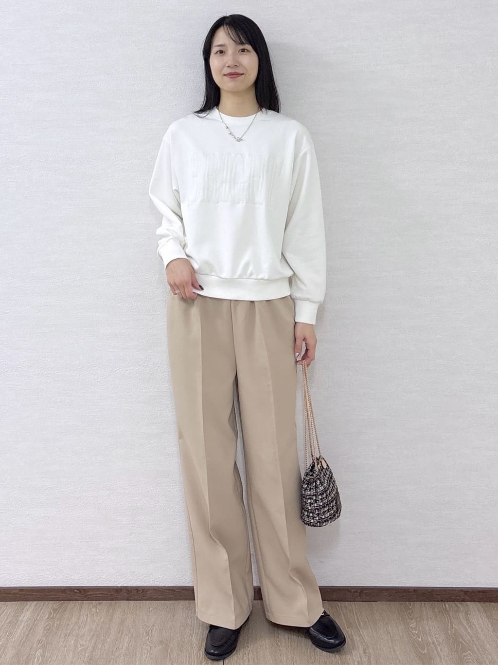 sachikoさんの「OPAQUE.CLIP｜ロゴ刺繍裏毛トップス【洗濯機OK】」を使ったコーディネート