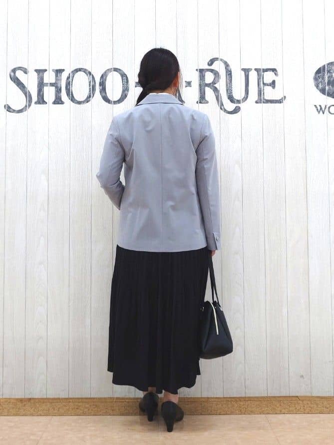 とろろさんの「SHOO･LA･RUE｜【セットアップ可/S-LL/洗濯機可】マニッシュに決まる ダブルブレストジャケット」を使ったコーディネート