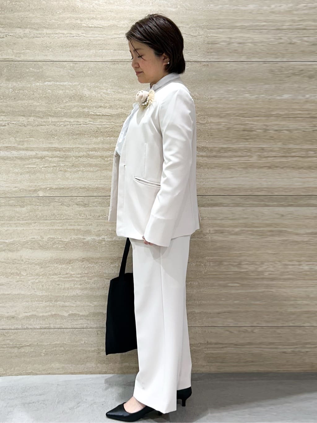NAMIさんの「OPAQUE.CLIP｜《通勤／セットアップ対応》 Vネックジャケット／ダブルクロス【洗濯機OK】」を使ったコーディネート