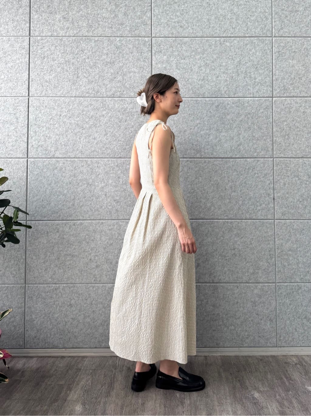 uchi__yamaさんの「CODE A｜shoulder ribbon dress」を使ったコーディネート