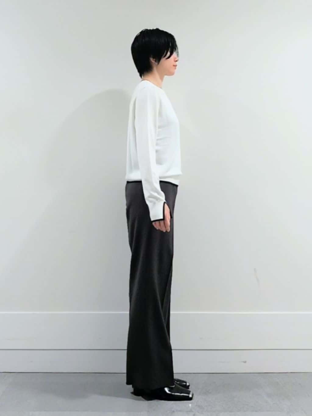 ミズタさんの「UNTITLED｜【新色追加/接触冷感/セットアップ可】エアリー ワイドパンツ」を使ったコーディネート