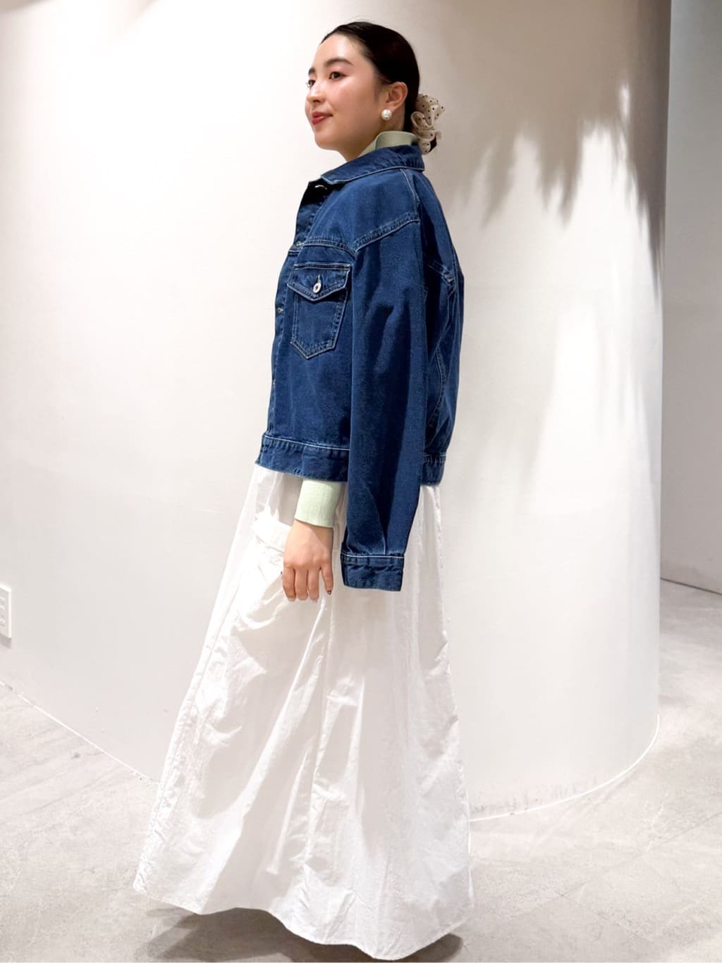 かりんさんの「OPAQUE.CLIP｜ハーフZIP刺繍ロゴニット【洗濯機OK】」を使ったコーディネート