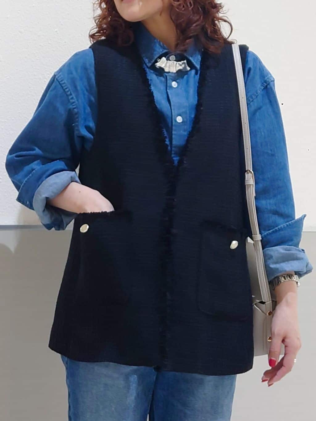 maruさんの「THE SHOP TK｜【フォーマルにもカジュアルにも】ツイードジレ」を使ったコーディネート