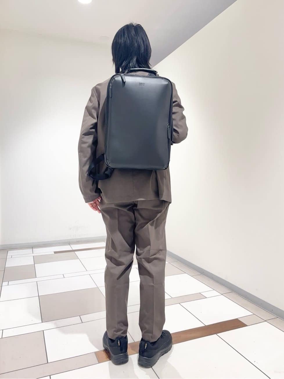 及川さんの「TAKEO KIKUCHI｜【ON／OFF兼用】CARREMANファブリック ノーカラージャケット」を使ったコーディネート
