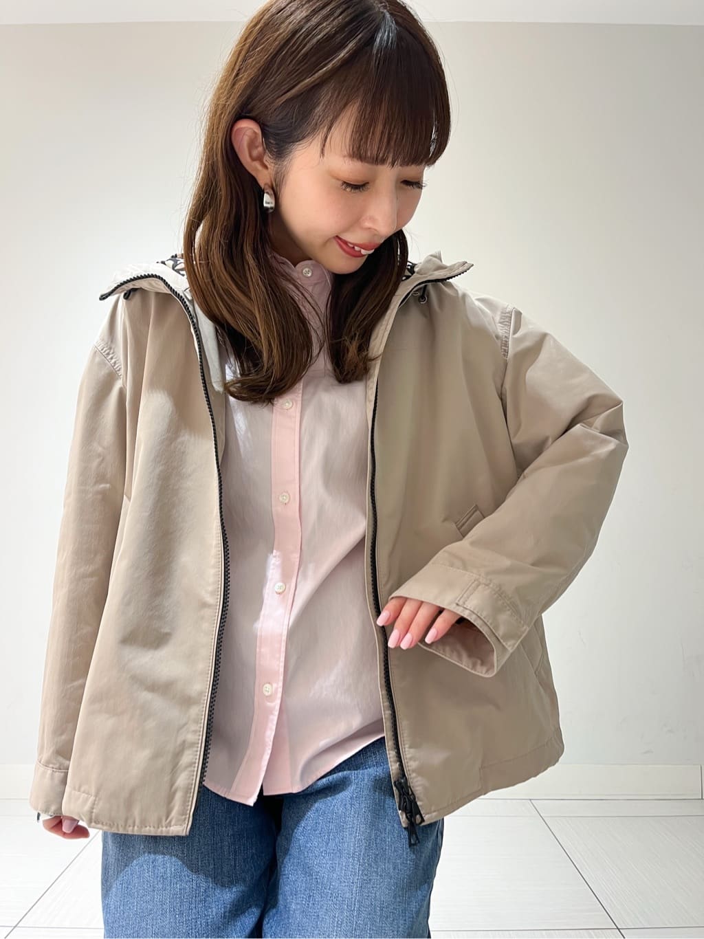 じゅんさんの「DRESSTERIOR｜【ウォッシャブル/撥水素材】撥水ツイル マウンテンパーカー」を使ったコーディネート