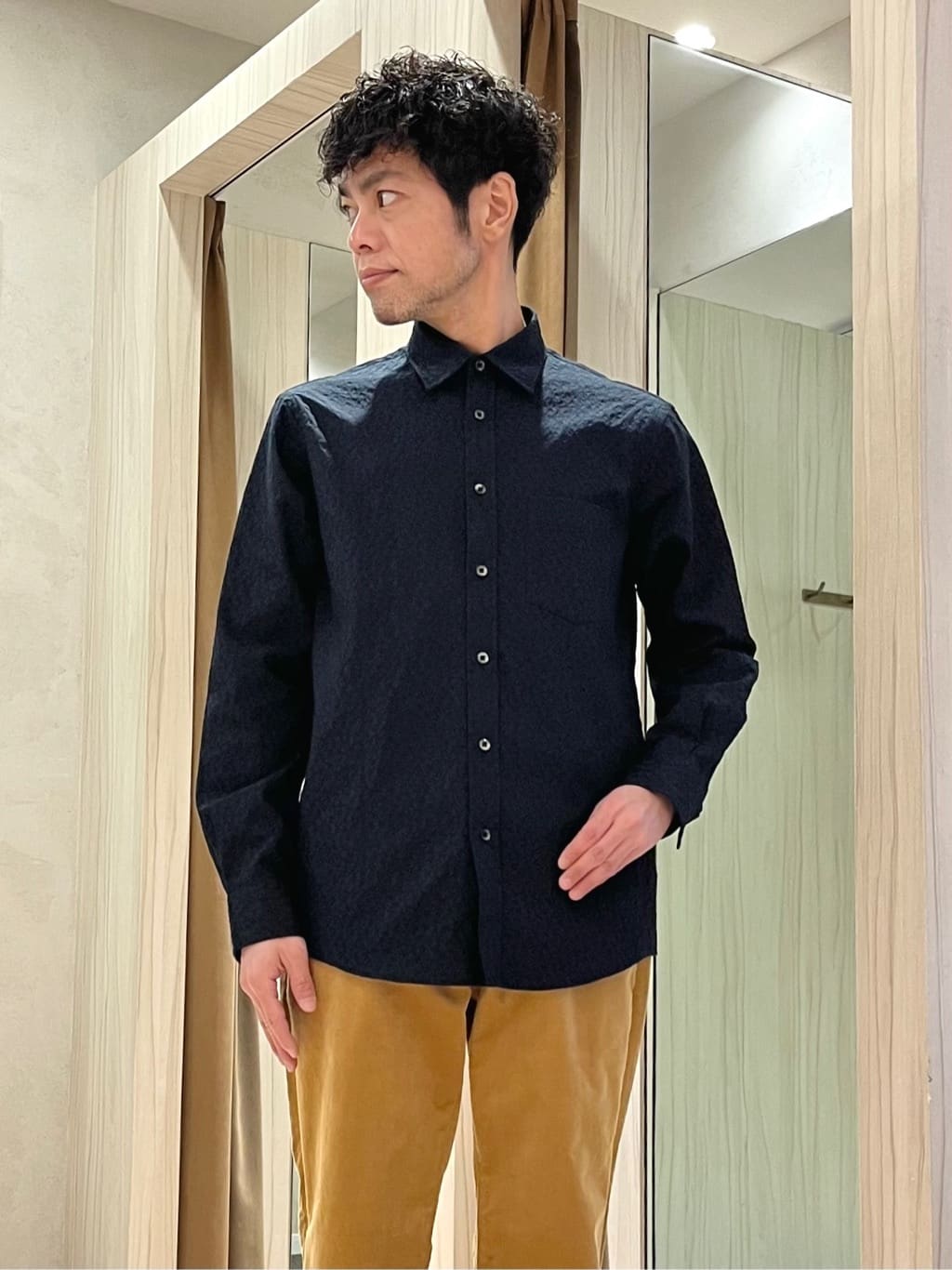URAさんの「TAKEO KIKUCHI｜【3WAY】ドビー ダウンライナー付ブルゾン」を使ったコーディネート