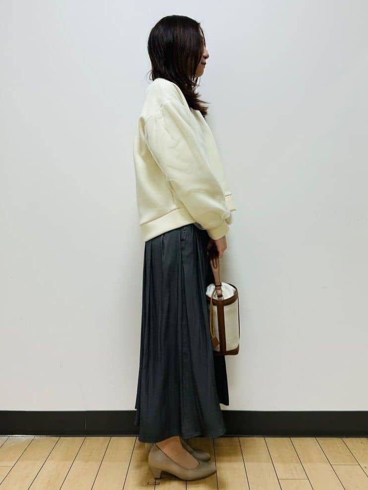 miiiさんの「Reflect｜チュールレイヤードスリーブプルオーバー」を使ったコーディネート