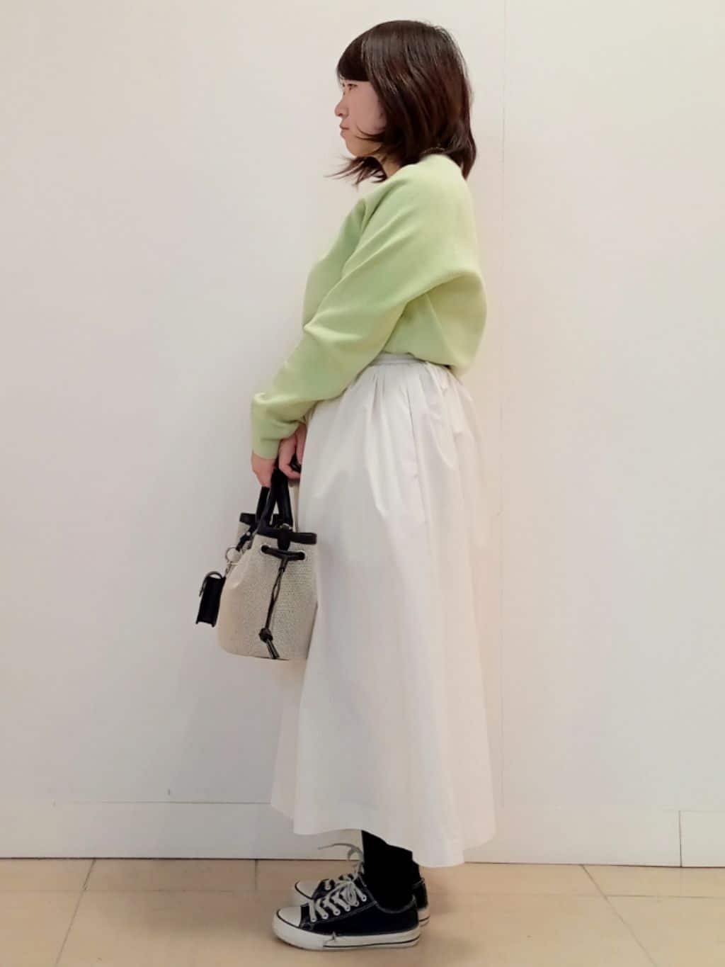 emiさんの「DRESSTERIOR｜◆ウォッシャブルコットンカシミヤプルオーバーニット」を使ったコーディネート