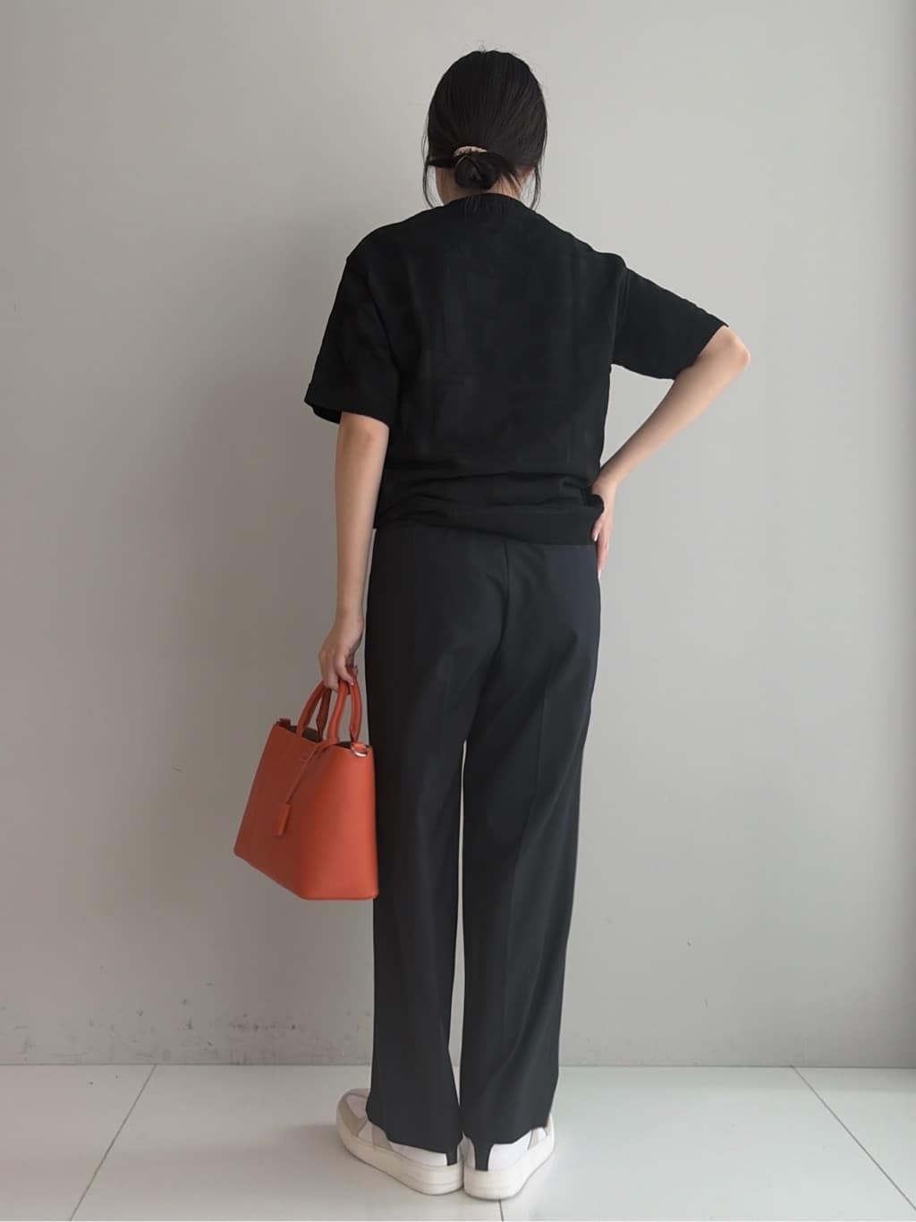 Akutagawaさんの「TAKEO KIKUCHI｜【徳島ニット】ニットＴシャツ」を使ったコーディネート