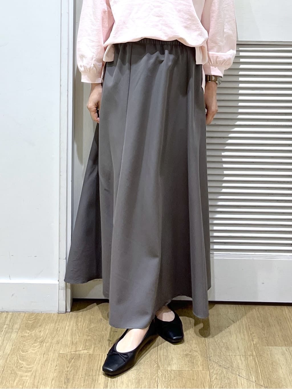 Miyazakiさんの「Dessin｜【360度可愛い・洗える】バックヘンリーカットソー」を使ったコーディネート