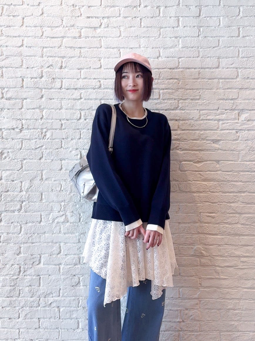 𝐜𝐡𝐢𝐤𝐚さんの「SHOO･LA･RUE｜【前後2WAYネック】レイヤードスタイルにおすすめ レースキャミチュニック」を使ったコーディネート