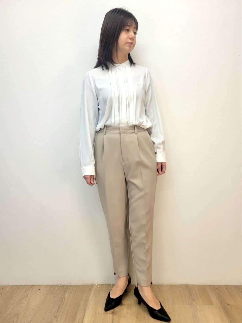 LISAさんの「OPAQUE.CLIP｜《通勤／セットアップ対応》 Vネックジャケット／ダブルクロス【洗濯機OK】」を使ったコーディネート