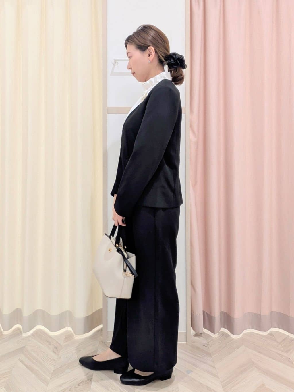 miyuさんの「SHOO･LA･RUE｜【S-LL/撥水】通勤やお出かけにも活躍 ミドルトレンチコート」を使ったコーディネート
