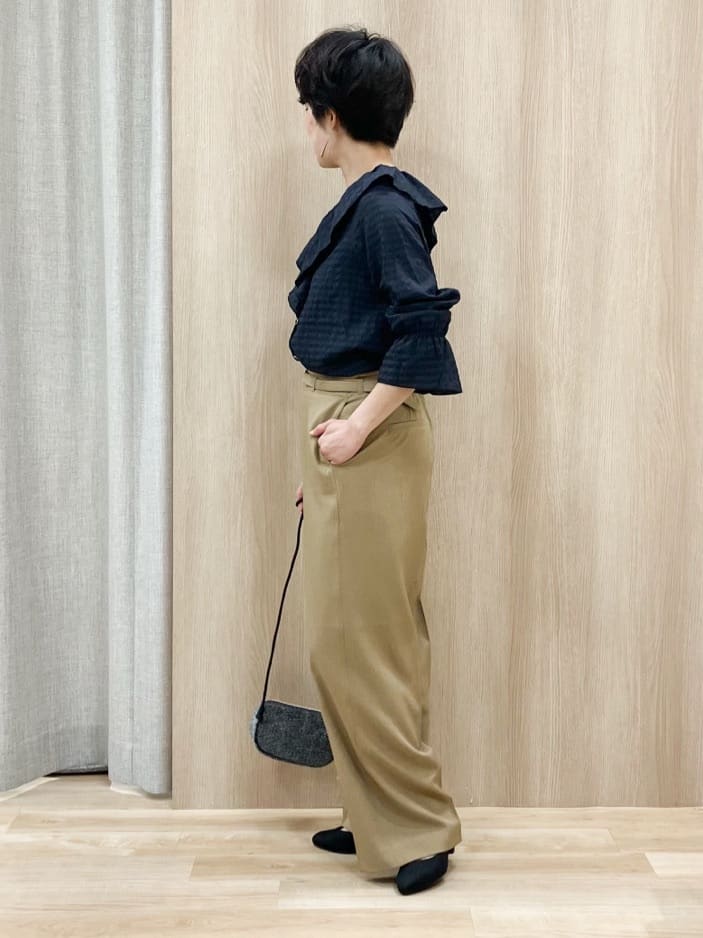 Keiさんの「grove｜高評価！大人の華やぎチェックフリルブラウス」を使ったコーディネート