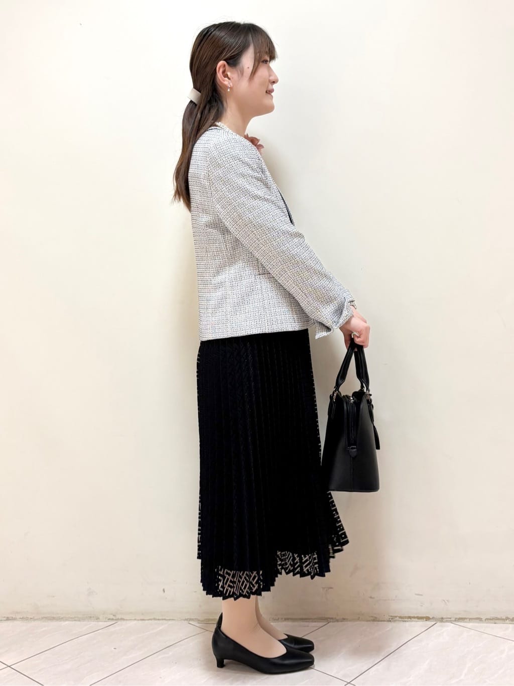 mikiさんの「Reflect｜【SS-4Lサイズ】シフォン&times;幾何柄レースプリーツワンピース」を使ったコーディネート