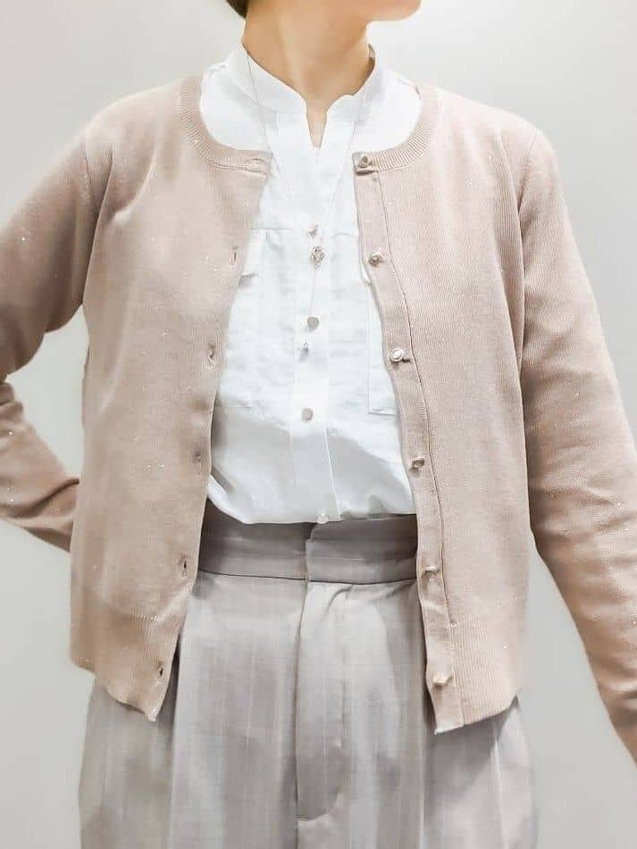 やまちゃんさんの「grove｜【貴島明日香さん着用】お仕事も普段も。今どきワークシャツブラウス」を使ったコーディネート