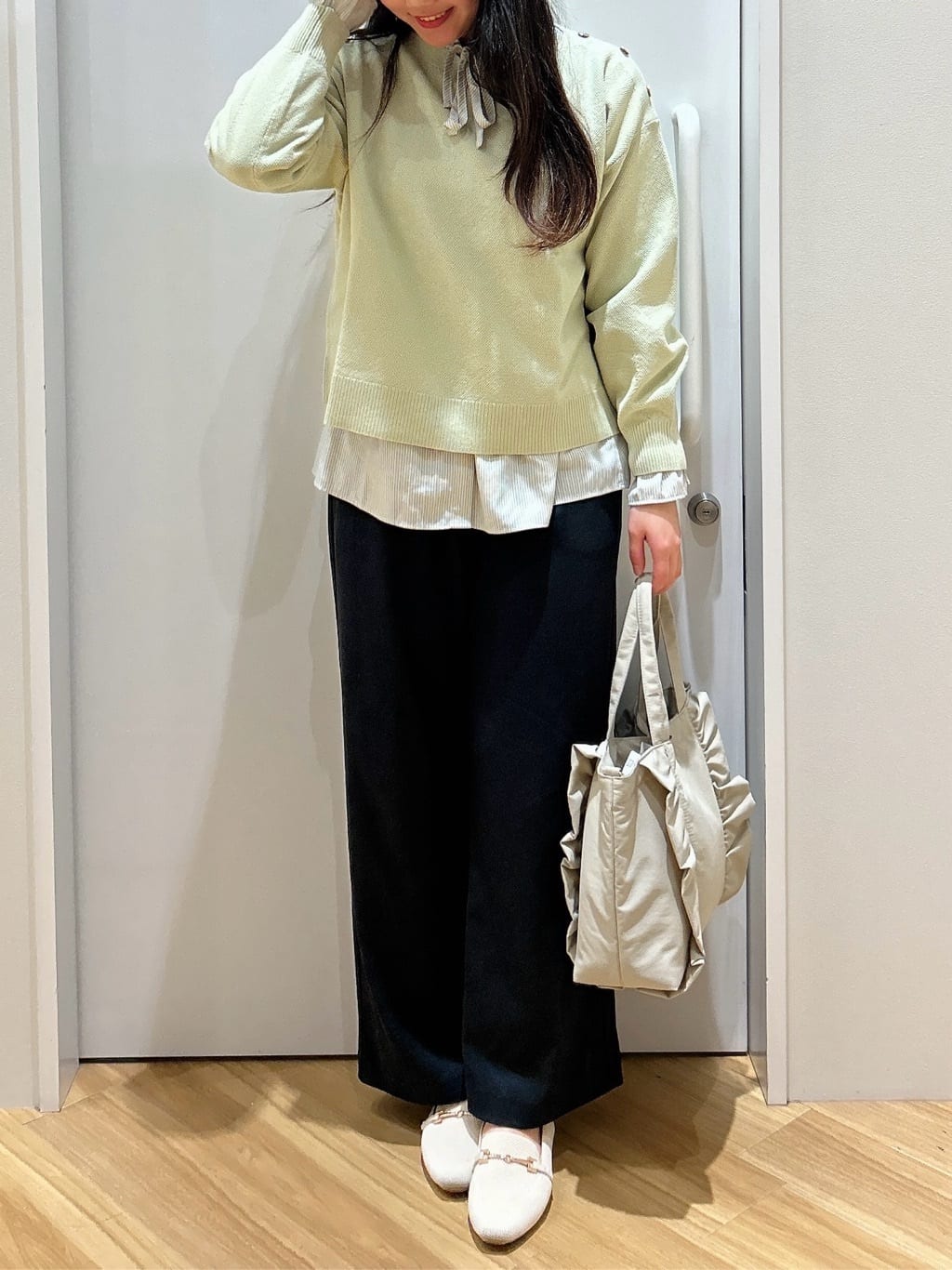 みいさんの「grove｜【おうちで洗える】顔周りすっきり、ボートネックニット」を使ったコーディネート