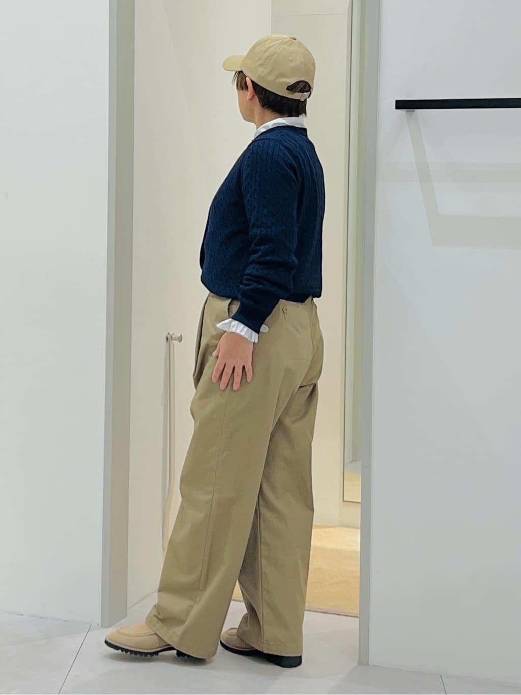 タナさんの「THE SHOP TK｜【POLO BCS 別注】チノパンツ」を使ったコーディネート