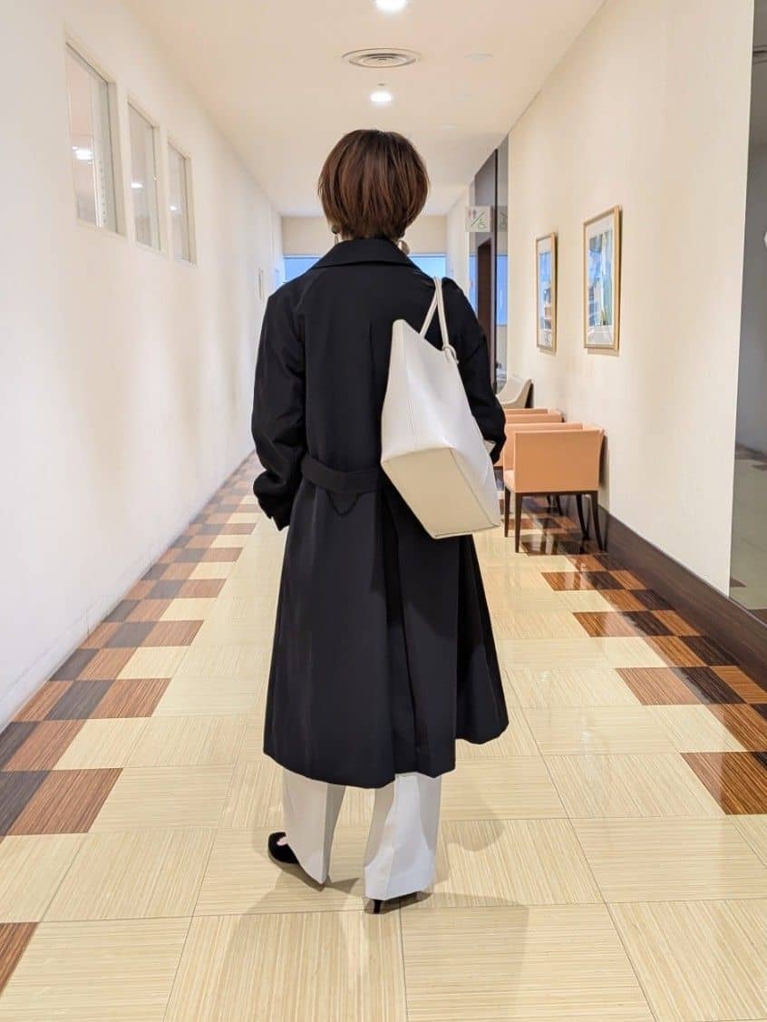 Hiromiさんの「INDIVI｜【ロゴ/プリント】グラフィックTシャツ」を使ったコーディネート