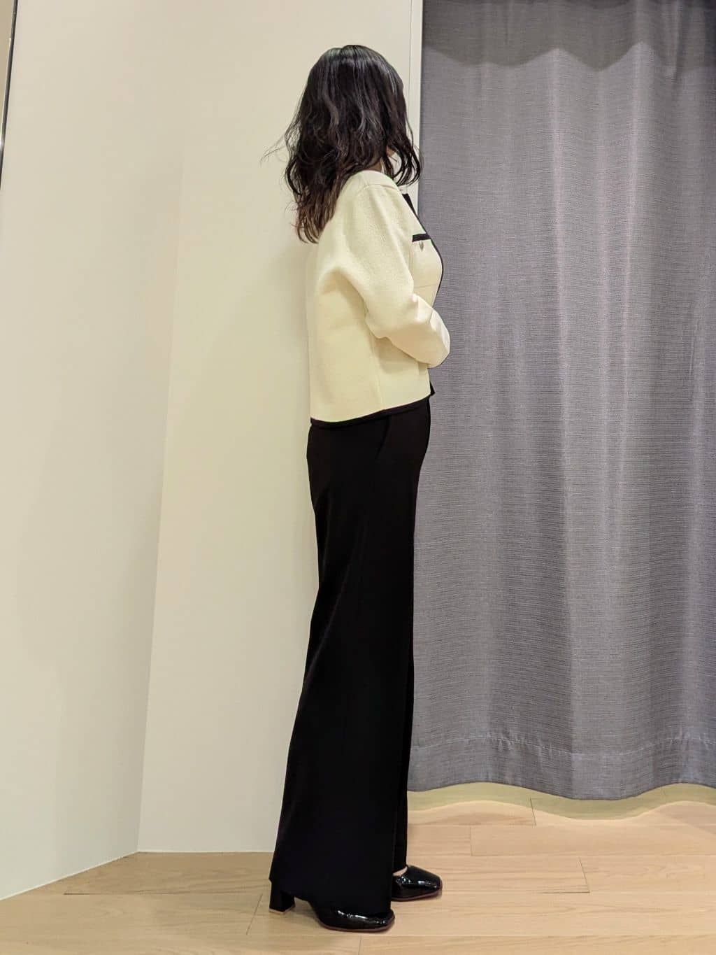 miiさんの「INDIVI｜【軽量】ブークレジャケット ニットカーディガン」を使ったコーディネート