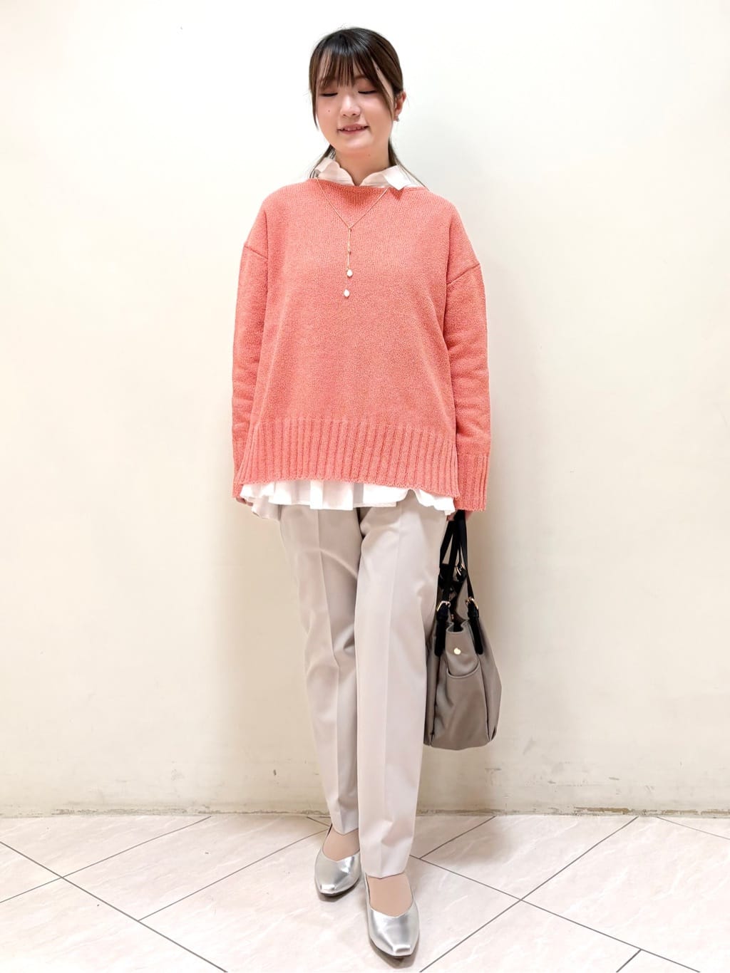 mikiさんの「Reflect｜【レイヤードにおすすめ◎】ロング丈リラクシーニット」を使ったコーディネート