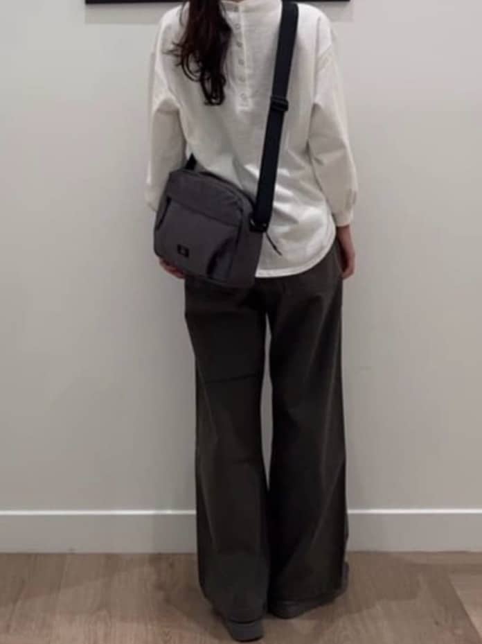 NOZOMIさんの「Dessin｜【360度可愛い・洗える】バックヘンリーカットソー」を使ったコーディネート