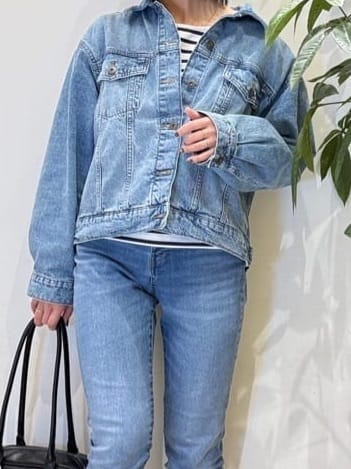 misakiさんの「SHOO･LA･RUE｜【SHOO・LA・RUE DENIM】羽織るだけでこなれる　オーバーサイズデニムジャケット」を使ったコーディネート