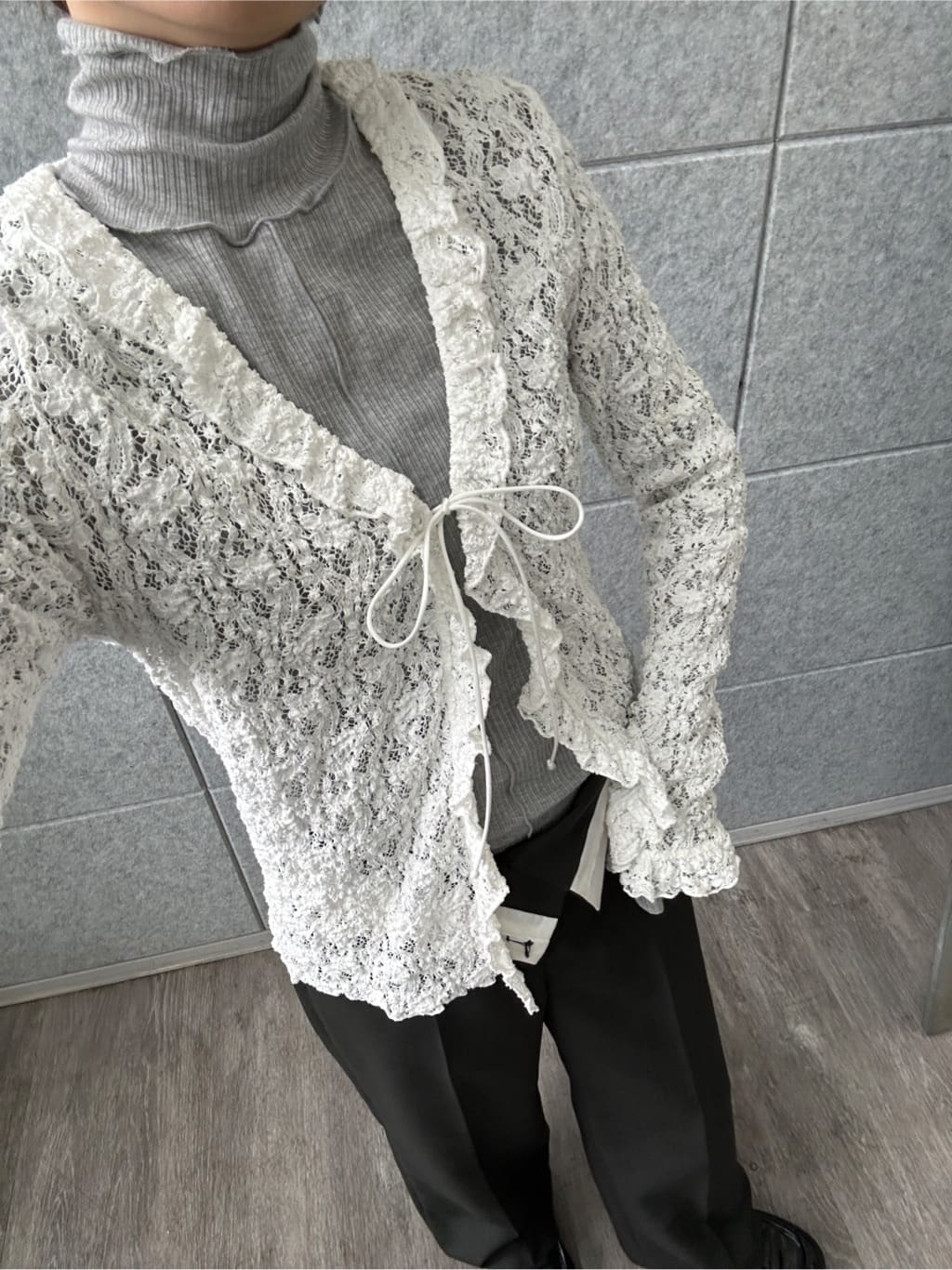 harunaさんの「CODE A｜【Re】fluffy lace blouse」を使ったコーディネート