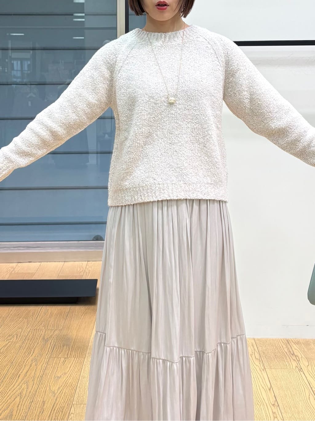 asamiさんの「INDIVI｜【洗える／丈調整可能】ギャザーフレアスカート」を使ったコーディネート