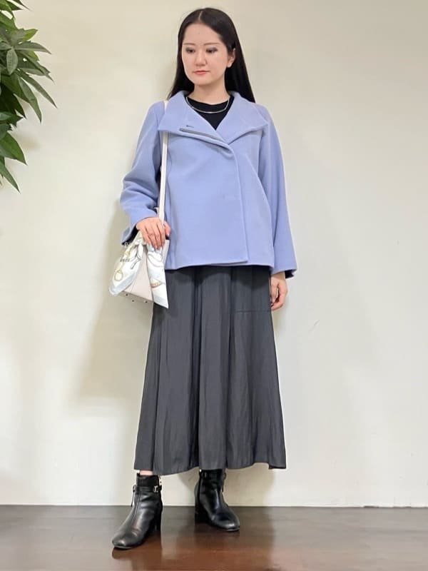 カレンさんの「UNTITLED｜【着回しが効く／オンオフアウター】ウールショートコート」を使ったコーディネート