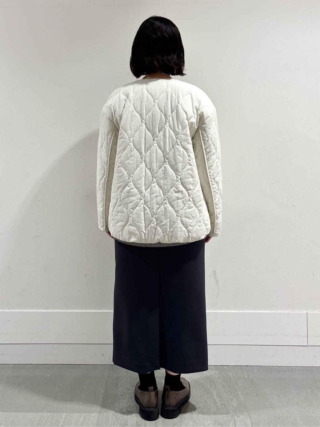 モエカさんの「UNTITLED｜【8色展開/体型カバー】魅せるタイムレスニット」を使ったコーディネート