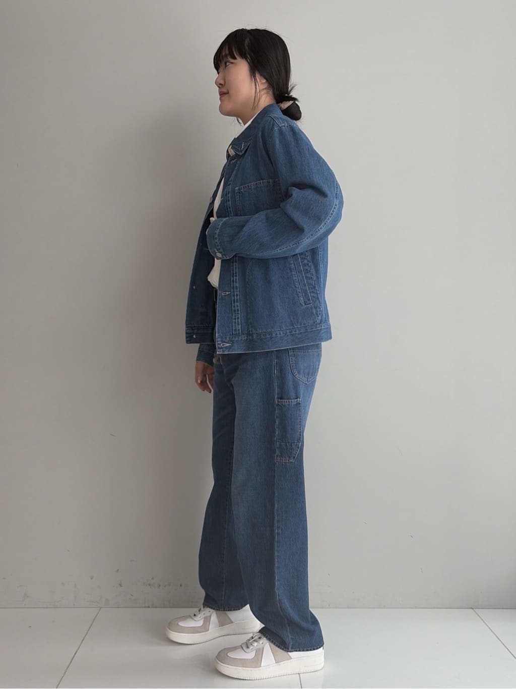Akutagawaさんの「TAKEO KIKUCHI｜【BOWLER HAT LABEL】ボーラーハットウォーカー刺繍 ボタンダウンシャツ」を使ったコーディネート