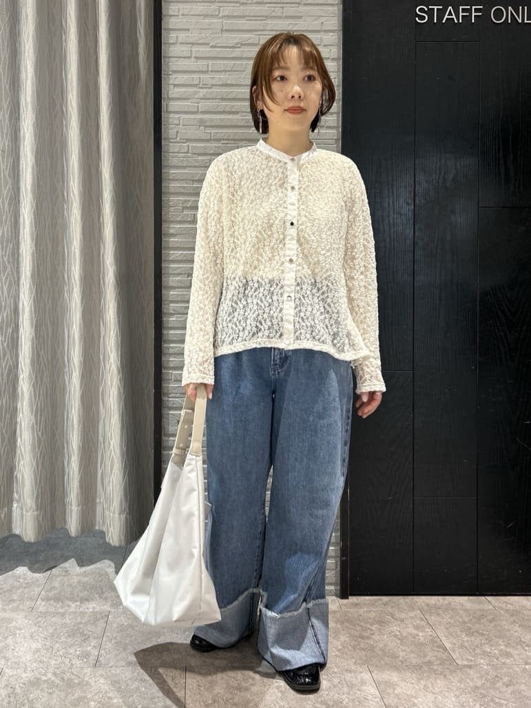 ga_riさんの「THE SHOP TK｜レースシャツトップス」を使ったコーディネート