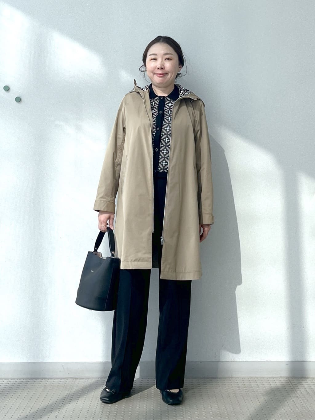 Soeさんの「DRESSTERIOR｜【ウォッシャブル/撥水素材】撥水フーテッドツイルコート」を使ったコーディネート