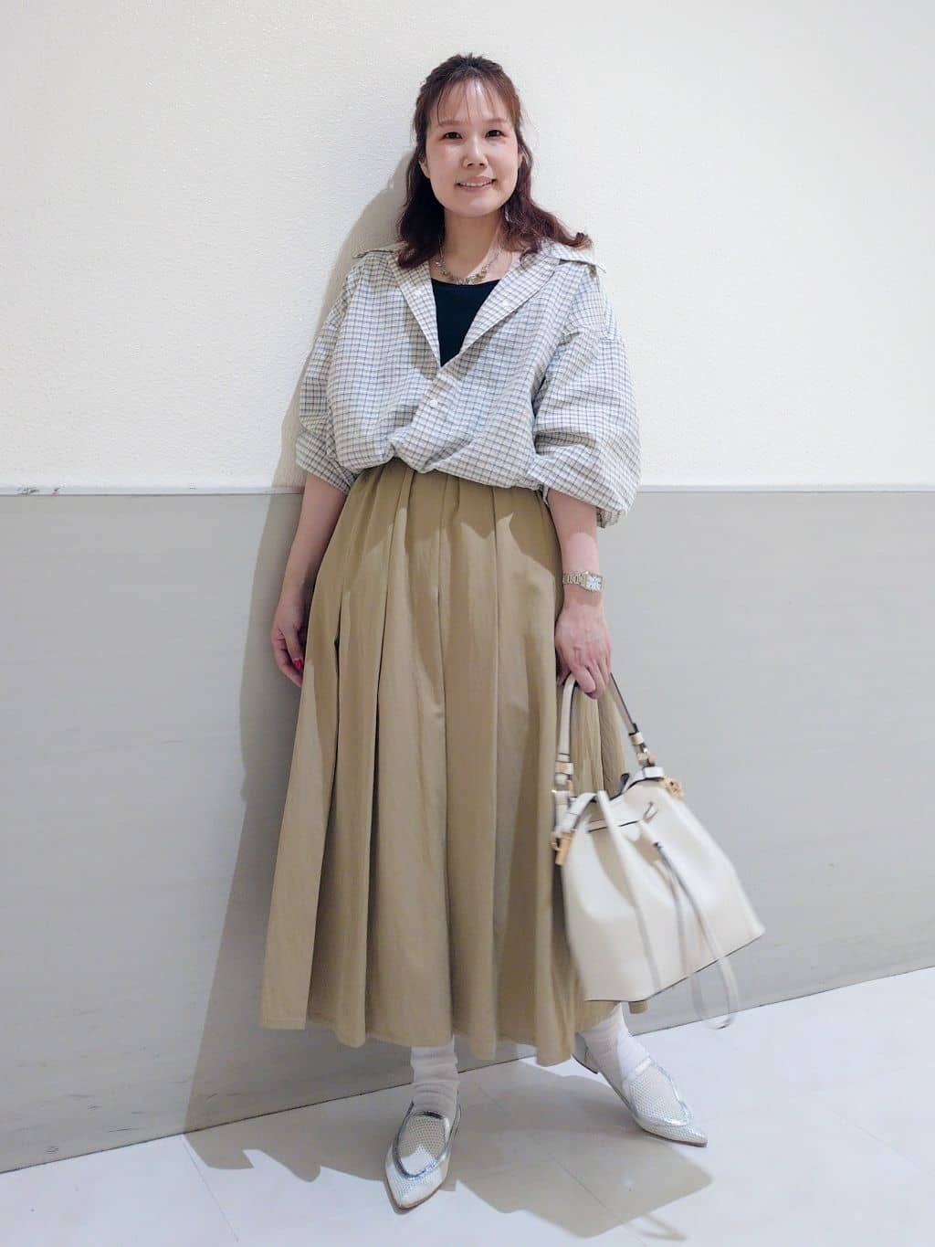 maruさんの「THE SHOP TK｜ショート丈シャツブルゾン」を使ったコーディネート