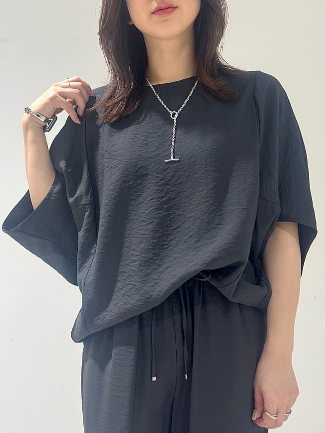 そんさんの「INDIVI｜バイカラーショートネックレス」を使ったコーディネート