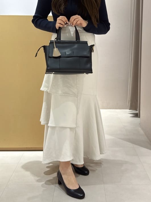neinaさんの「ESPERANZA｜【晴雨兼用/12時間パンプス】約5.0cm　歩きやすくて疲れにくい」を使ったコーディネート
