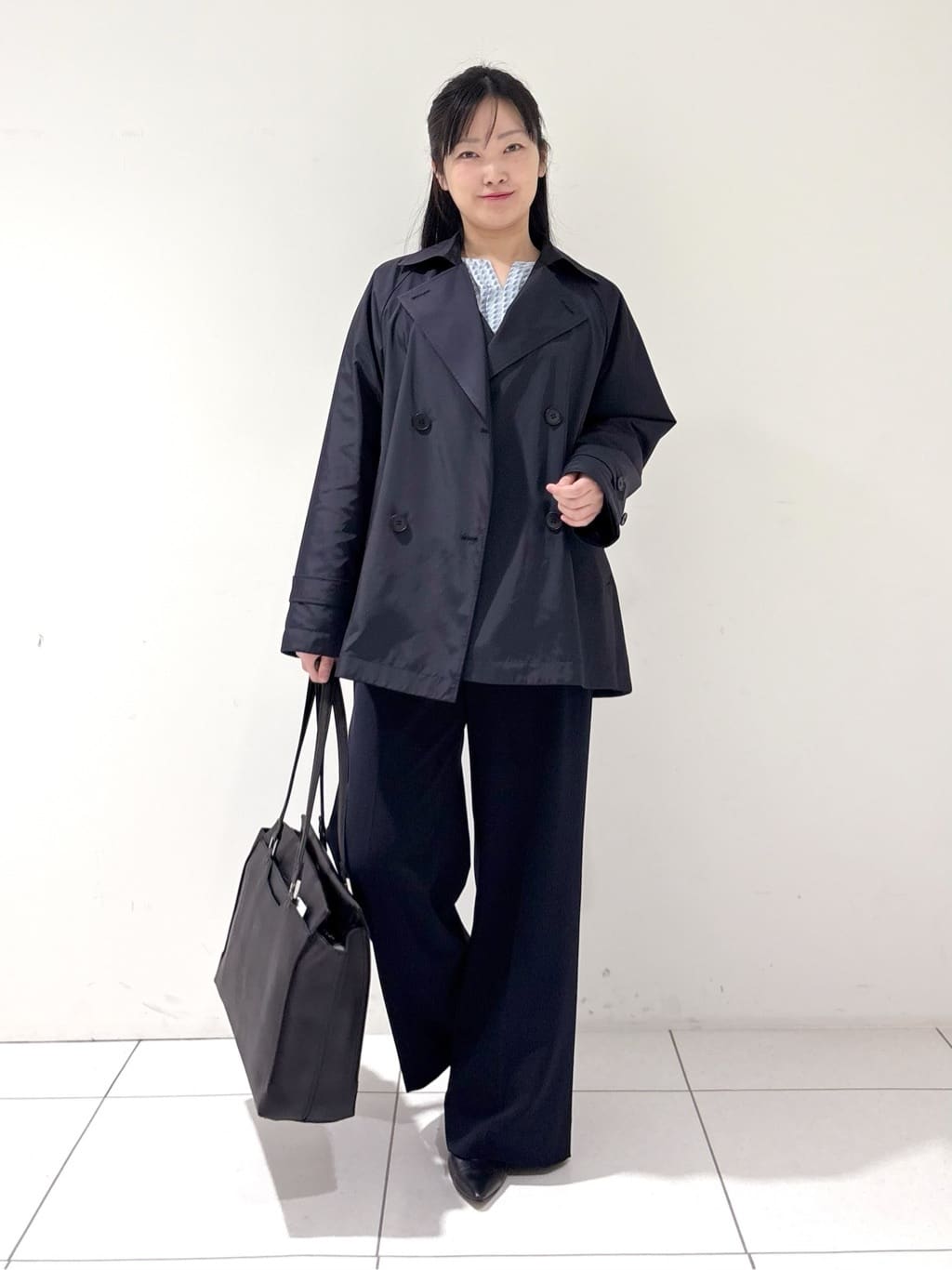 momokoさんの「INDIVI｜【撥水／UVケア／2WAY】超軽量ライナー付ライトトレンチコート」を使ったコーディネート