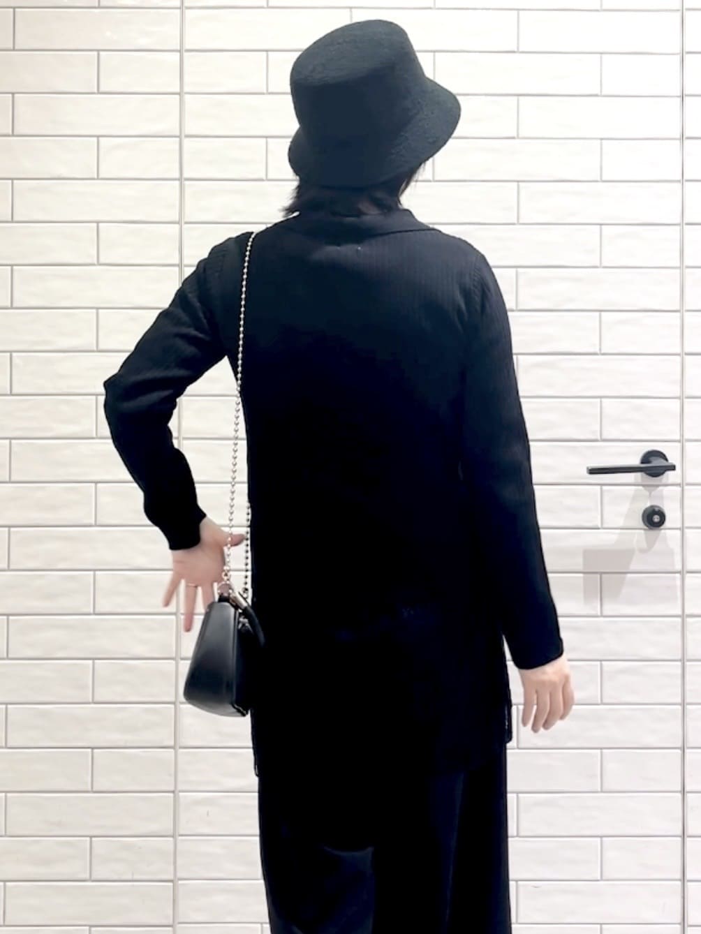 しおりさんの「OPAQUE.CLIP｜ポロ衿ホック使いリブニットカーディガン【洗濯機OK】」を使ったコーディネート