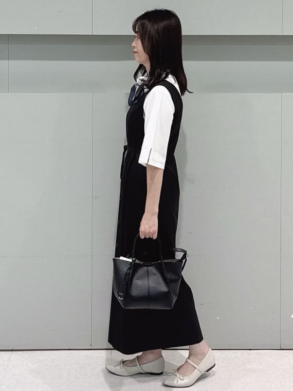 makiさんの「UNTITLED｜【洗える/清涼感】袖スリットニットプルオーバー」を使ったコーディネート
