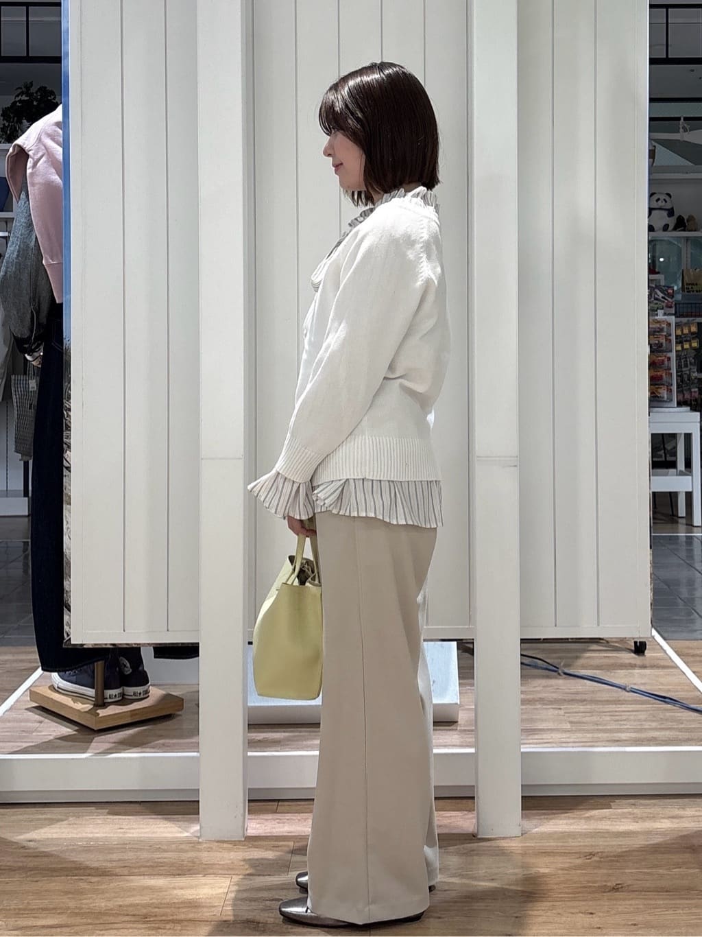 hinakoさんの「Dessin｜【洗える】フリルボウタイストライプブラウス」を使ったコーディネート