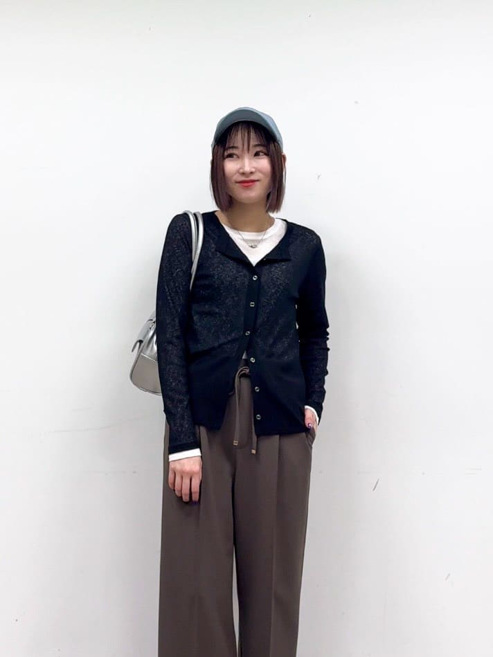 𝐜𝐡𝐢𝐤𝐚さんの「SHOO･LA･RUE｜【高レビュー/S-LL/着丈選べる/洗濯後しわになりにくい】スマートに見えるイージーワイドパンツ」を使ったコーディネート