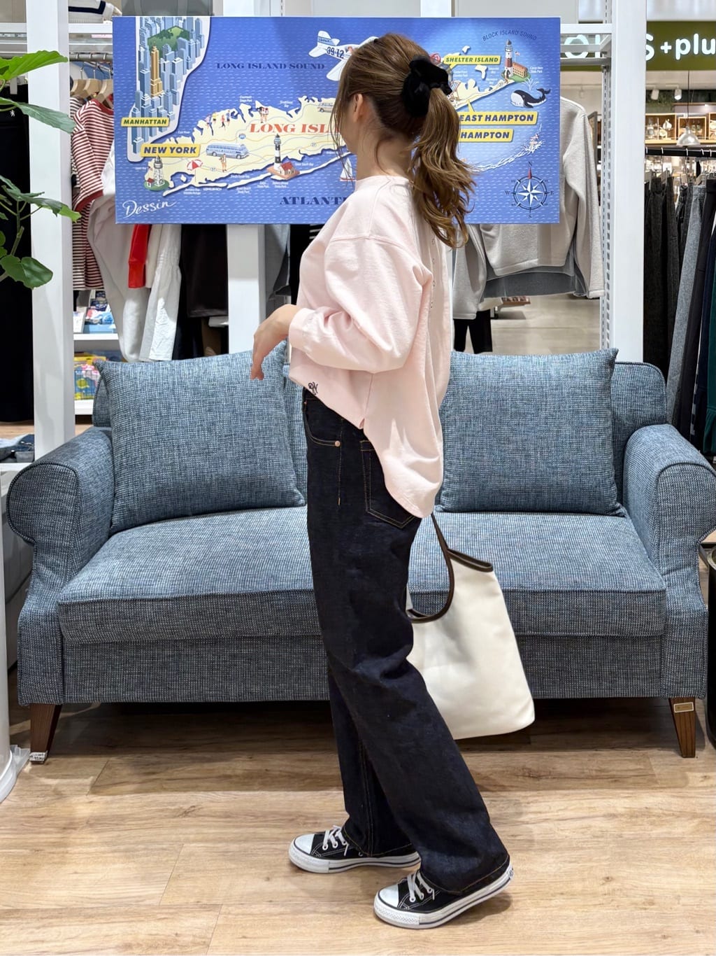 yuinaさんの「Dessin｜【360度可愛い・洗える】バックヘンリーカットソー」を使ったコーディネート
