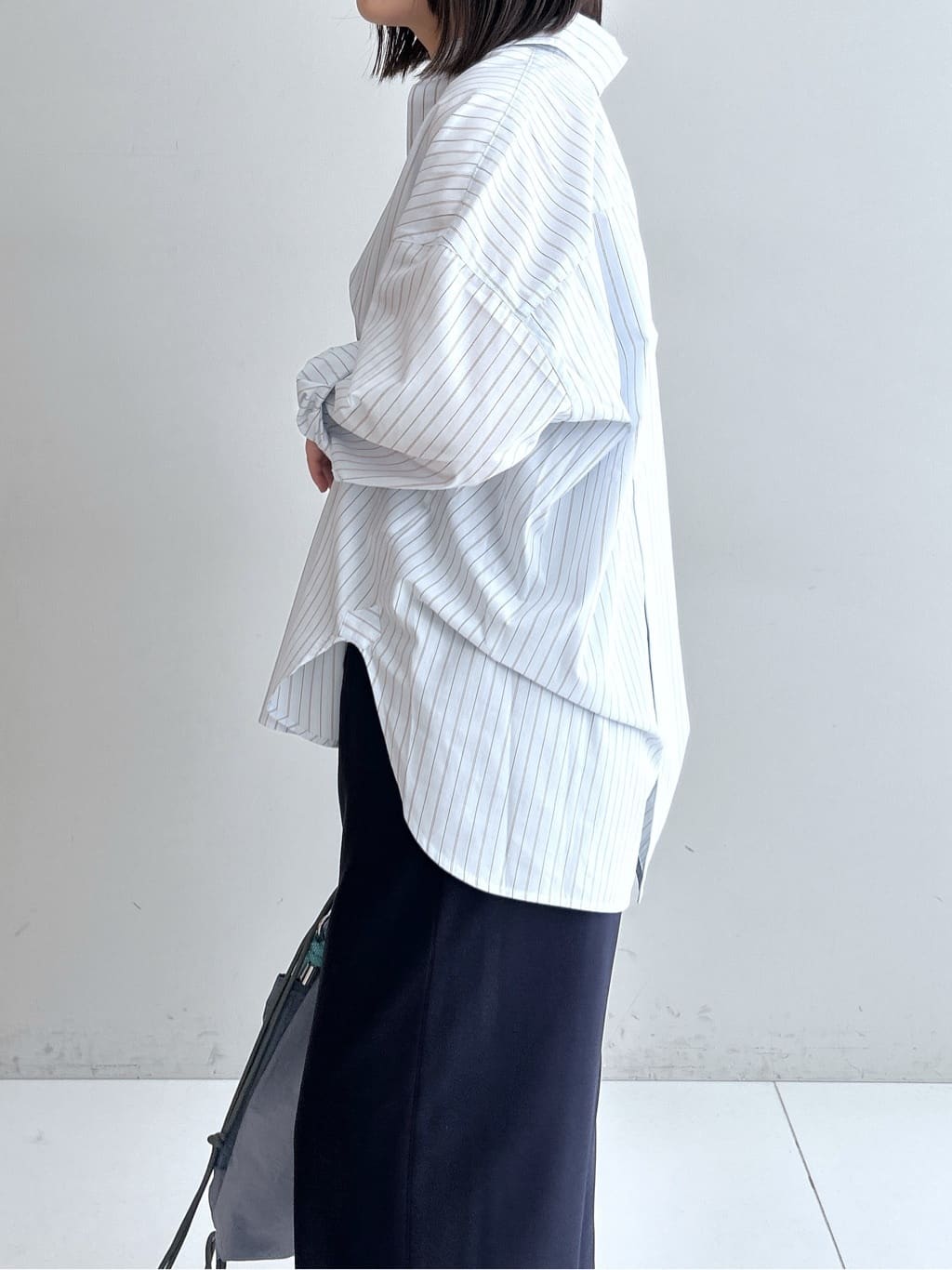 Hirokaさんの「Dessin｜【洗える】バックボタンオーバーシャツ」を使ったコーディネート