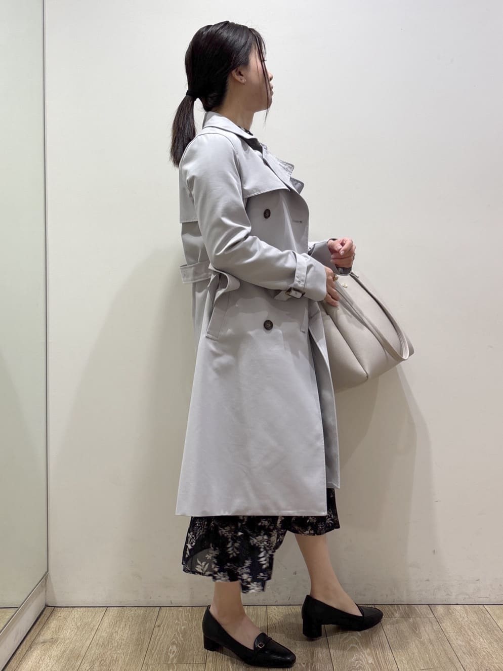 mameさんの「index｜撥水トレンチコート【洗濯機OK／花粉対応】《XS～3L》」を使ったコーディネート