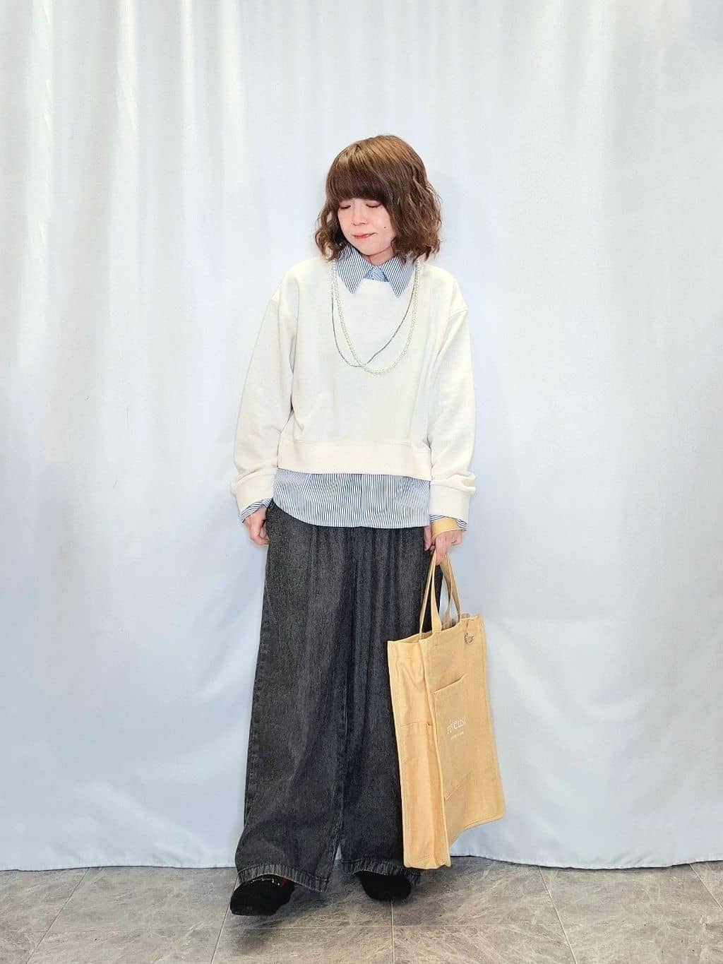 ぬーさんの「SHOO･LA･RUE｜【防花粉/洗濯機可/S-LL】ゆったり着られる 大人のテントフーディージャケット」を使ったコーディネート