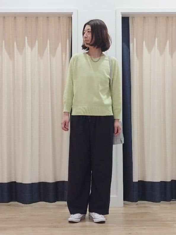 HIROさんの「Dessin｜【洗える】コットンVネックニット」を使ったコーディネート