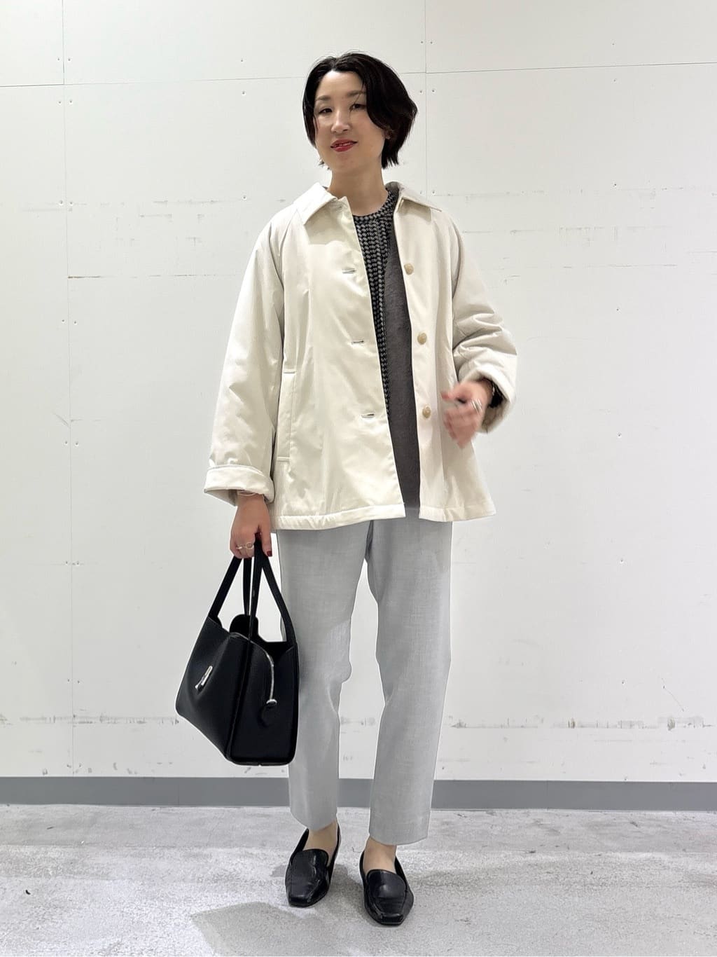 yuriさんの「INDIVI｜【洗える／裏起毛】ストレッチウォームパンツ」を使ったコーディネート