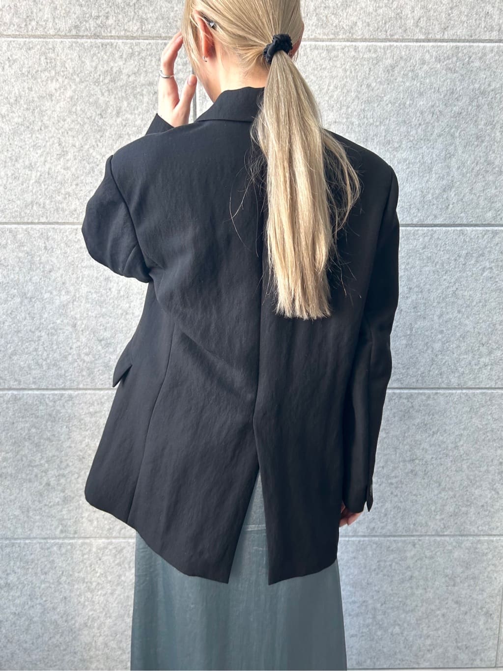 honoka Aさんの「CODE A｜arc tailored jacket」を使ったコーディネート