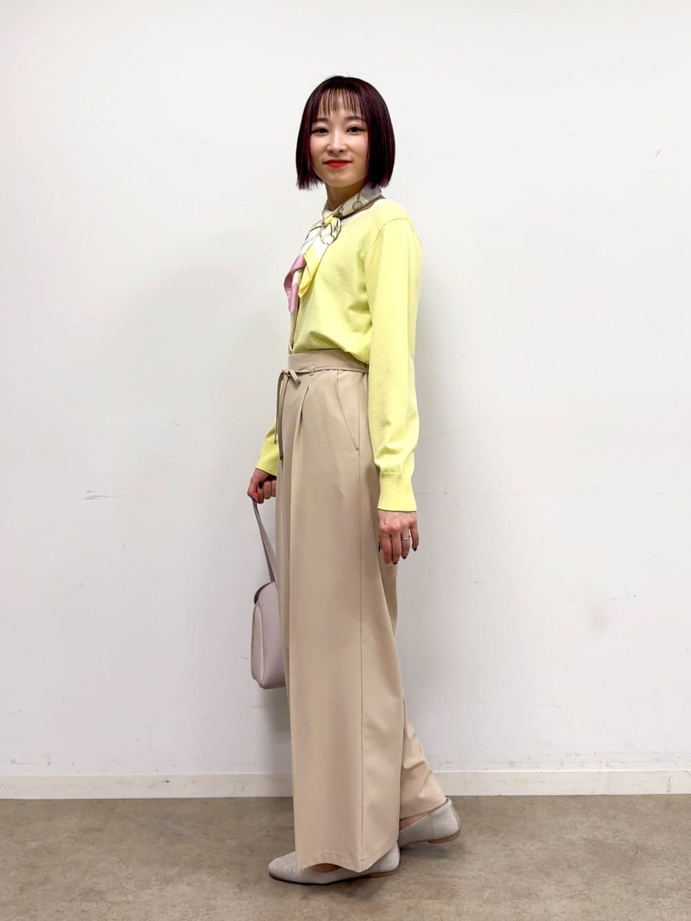 𝐜𝐡𝐢𝐤𝐚さんの「SHOO･LA･RUE｜【着丈選べる/S-LL】センタープレスできちんと見え イージーワイドパンツ」を使ったコーディネート